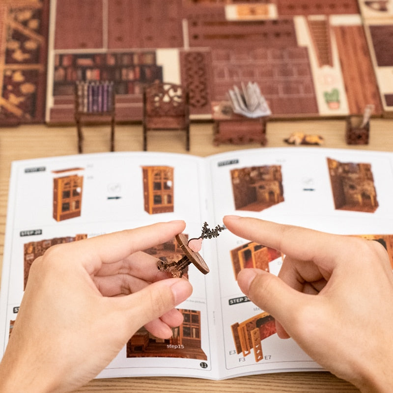 Miniature House Book Nook Kit with Touch Light Eternal Bookstore (Lisa's Library)
